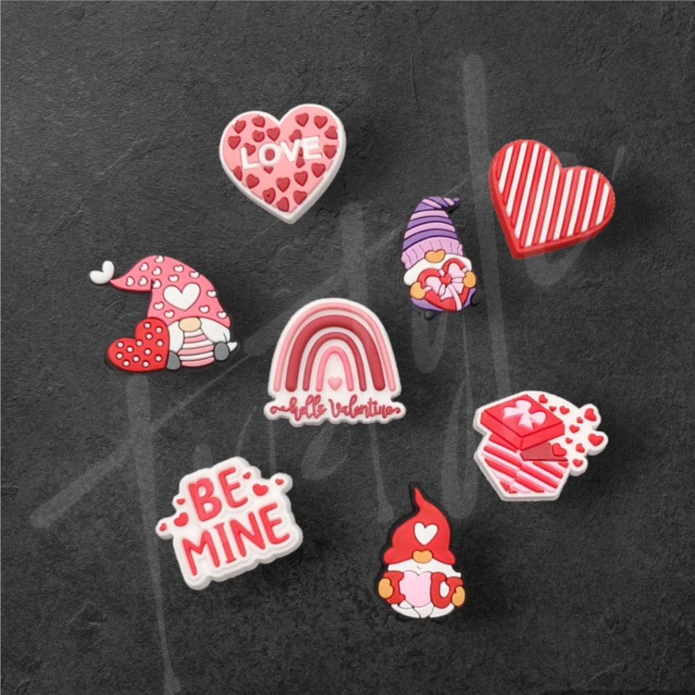 ⭐️4/$25⭐️ 8 Love Themed Shoes Charms